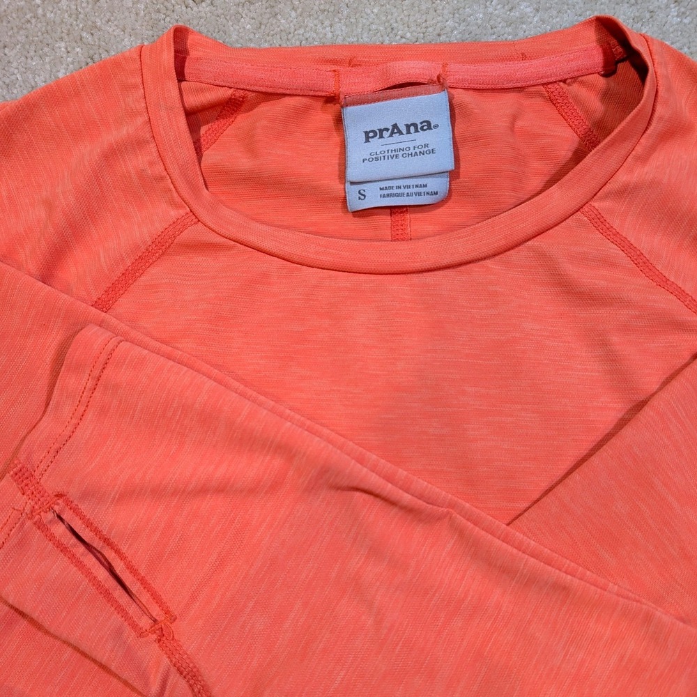 Prana Womens Sol Searcher Long Sleeve Small Coral Orange Space Dye Thumbholes